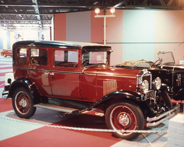 1929シボレー4ドアセダン（20th東京モーターショー）_R.jpg