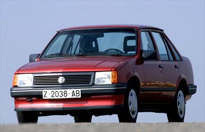 Opel Corsa 1985_R.jpg