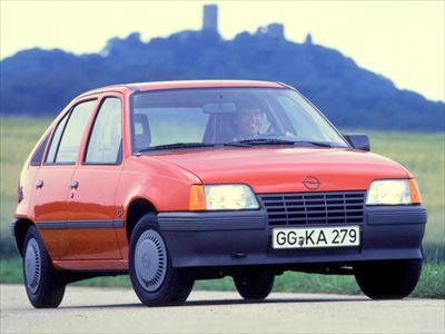 Opel Kadett 1984_R.jpg