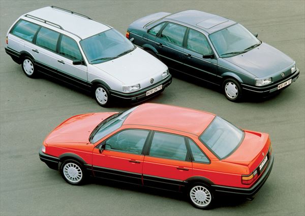 Volkswagen Passat 1988_R.jpg