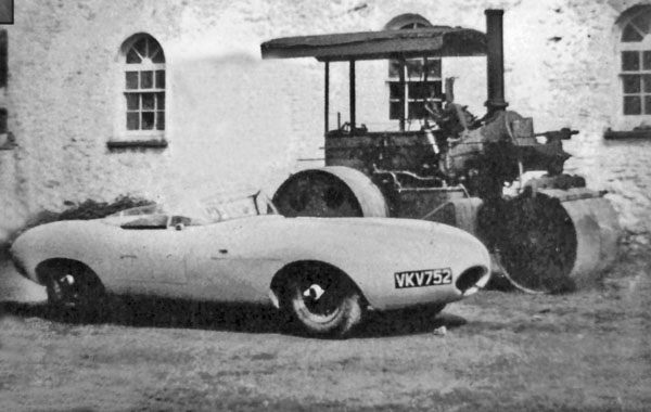 (00-0a) 1957 Jaguar  T-type Prototype E1A.jpg