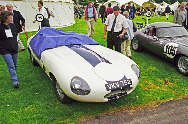 (00-1a)00-20-01 1960 Jaguar E2A 3.8Litre.jpg