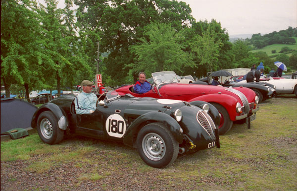 (00-1b) (04-27-28)(左) 1950 Healey Silverstone 3780cc／1949 Allard K1.jpg