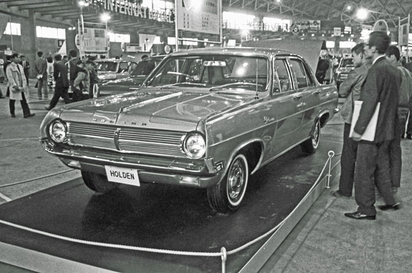 (00-4a)(132-06) 1966 Holden HD Premia 4dr Sedan.jpg