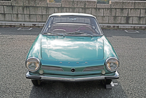 (01-13a)13-11-30_054 1962 Hino Contessa 900 Sprint.JPG