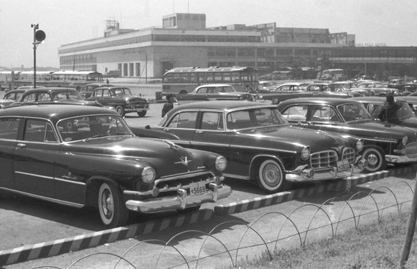 (01-1a)008-06＊　1954 Chrysler Imperial ／1956 Chrysler Imperial.JPG