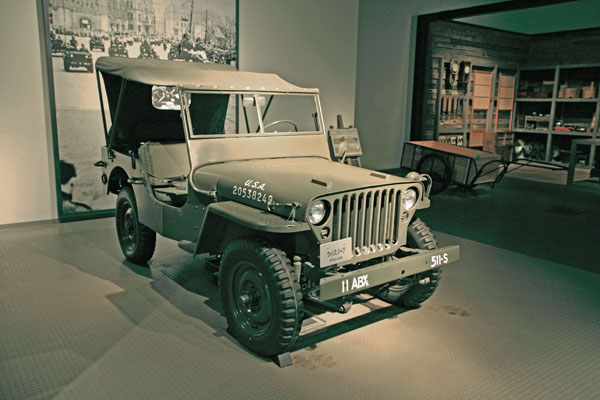 (01-1b) 12-04-21_268 1941 Willys Jeep(USA).JPG