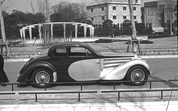 (01-1d) (66-02-15)(143-25)1937 Bugatti Type57_edited-1.jpg