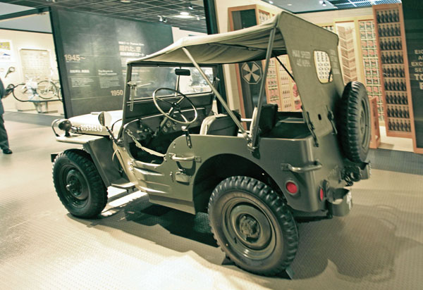 (01-1e)12-04-21_272 1941 Willys Jeep.JPG