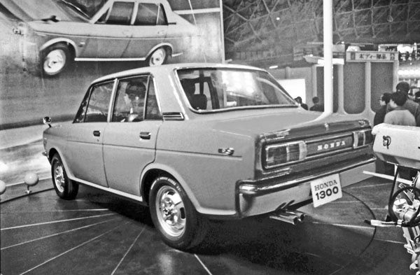 (01-2b)(206-07) 1969 Honda 1300 99S.jpg
