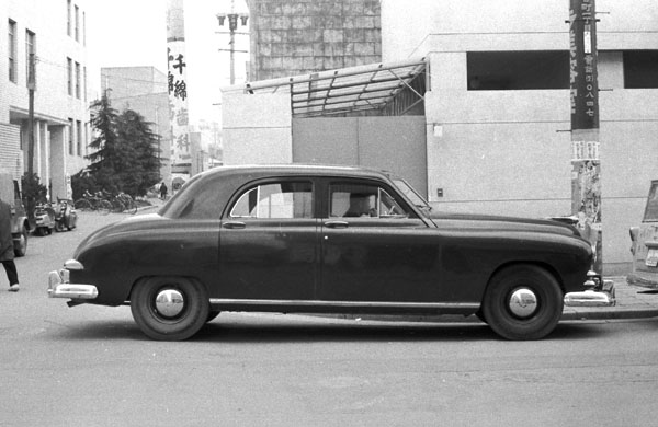 (01-2b)003-15b 1949 Kaiser (2).jpg