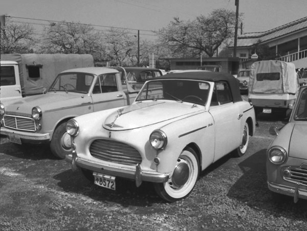 (01-2c)(092-74) 1950-53 Austin A40 Sports Convertible.jpg