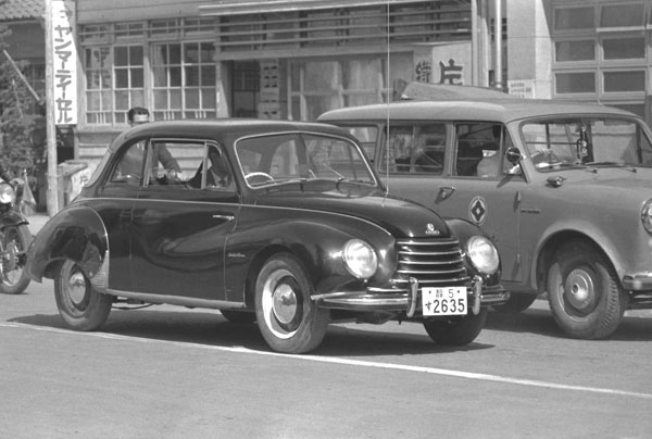 (01-3b)(013-01＊ 1953-55 DKW Sonder Klasse Limousine 3=6(Type F 91).JPG