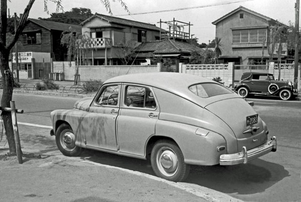 (01-3c)(060-13) 1956 Povieda M20B 4dr Sedan.jpg