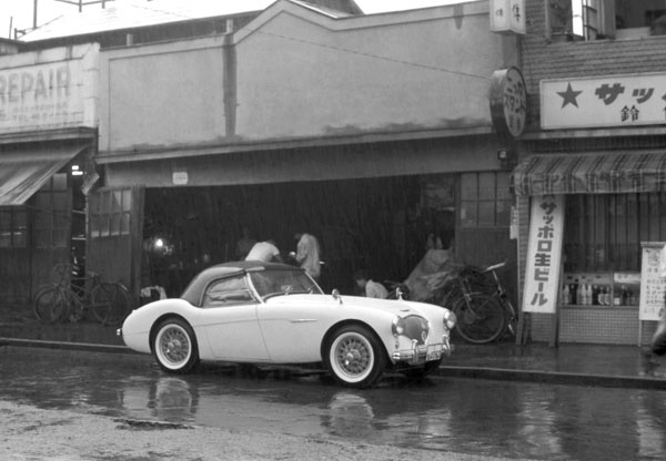 (01-4a) (065-23) 1953-56 Austin Healey 100 Hardtop.jpg