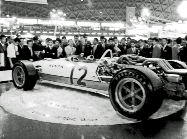 (01-4c)(183-12) 1966 Honda F1 RA 273.jpg