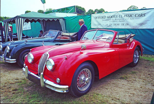 (01-6b)(00-51-20) 1953-54 Jaguar XK120 dhc Cabriolet.jpg