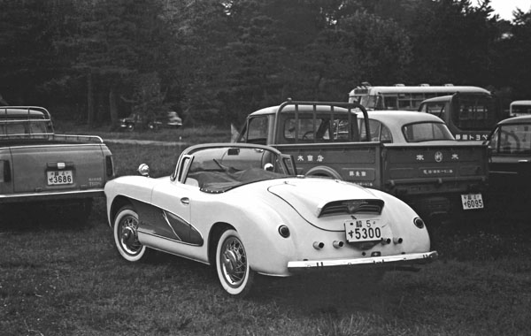 (01-7c)(036-31) 1958 　Kyousin-Renault(4CV改）.jpg