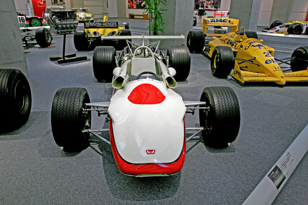 (01-8f)09-11-15_261 1968 Honda RA30.JPG