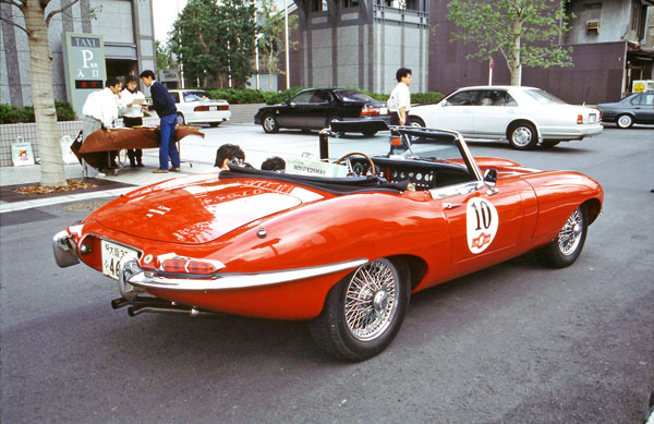 (01b-1b)(94-12-19) 1964-68 Jaguae E-Type 4.2  Roadster.jpg