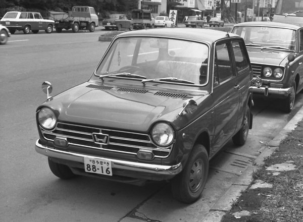 (02-1a)225-06 1968 Honda N360 M-Type.jpg