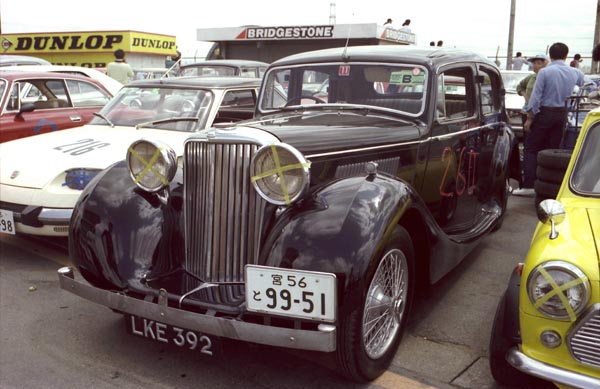 (02-1a1)(80-08-35) 1938 SS Jaguar 1½litre　Saloon.jpg