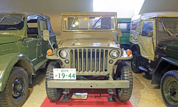 (02-1b)17-10-11_1584 1944 Willys Jeep C J Civilian.jpg