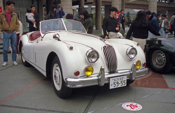 (02-1b)86-12-09 1956 Jaguar XK140 Roadster.jpg