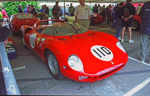 (02-1c)(00-22-09) 1964 Ferrari 275P Spider.jpg