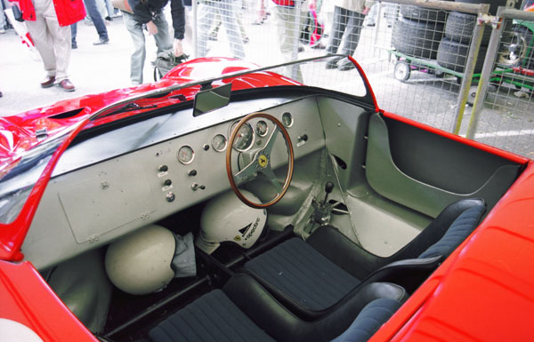(02-1f)(00-22-17) 1964 Ferrari 275P Spider.jpg