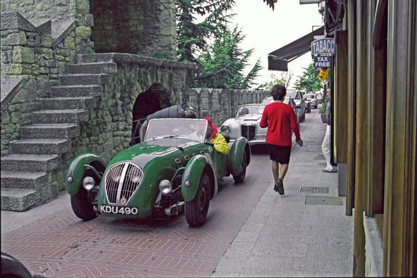 (02-2a)(01-27-16) 1949 Healey Silverstone.jpg