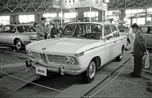 (02-3a)(203-19) 1969 BMW 1800A 4dr Limousine.jpg