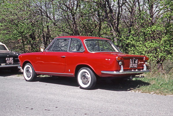 (02-3c)(97-38-04) 1961-68 Fiat 1500 Vignale Berlinetta.jpg