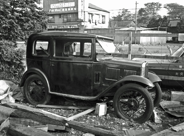 (02-4d)(142-43) 1934 Austin Seven 2dr Saloon.jpg