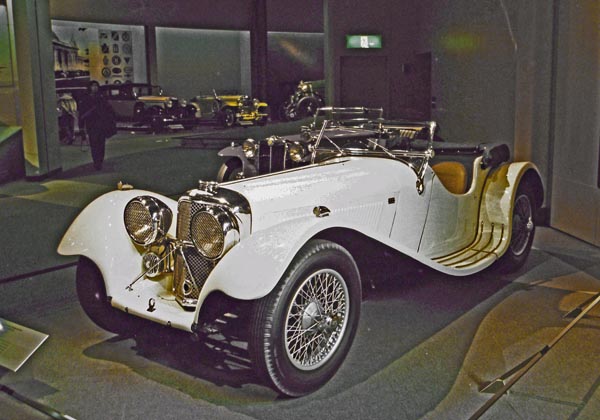 (02-5c3)(99-T02-22) 1937 SS Jaguar 100 2.4litre.jpg