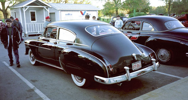 (02c-1b2)(98-F09-37E) 1950 ChevroletFleetline DeLuxe 2dr. Sedan (2).jpg