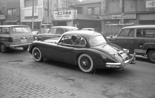 (03-1b)(080-14) 1957-61 Jaguar XK150 Fixedhead Coupe.jpg