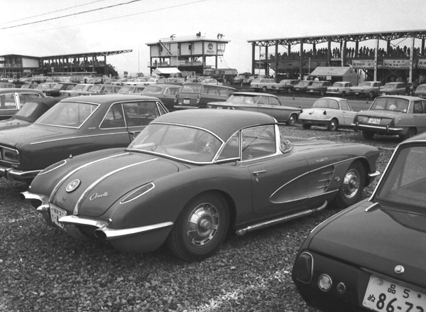 (03-2b) 1958 Chevrolet Corvette Hardtop.jpg