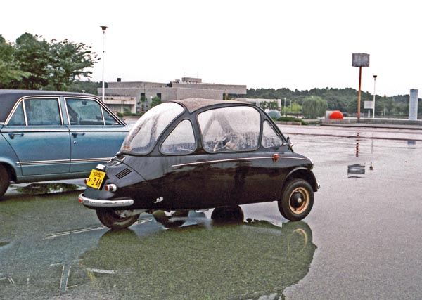 (03-2d)(85-12-12) 1957 Heinkel Trojan 200.jpg