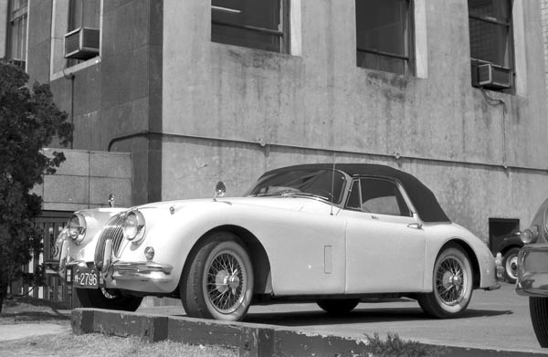 (03-3a)(063-31) 1957-61 Jaguar XK150 Drophead Coupe.jpg