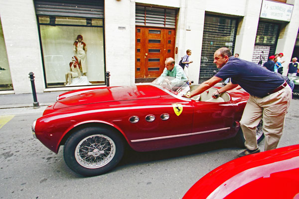 (03-4b)01-13-07) 1952 Ferrari 225 Sport Vignale Spider.jpg