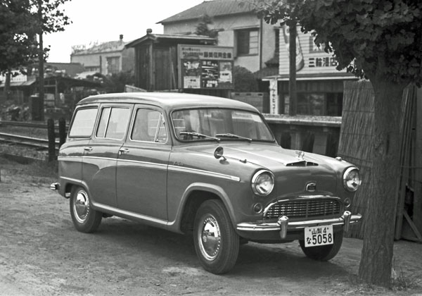 (03-4c)  (036-25) 1959 Nissan Austin VA50 Cambridge Delux Van.jpg