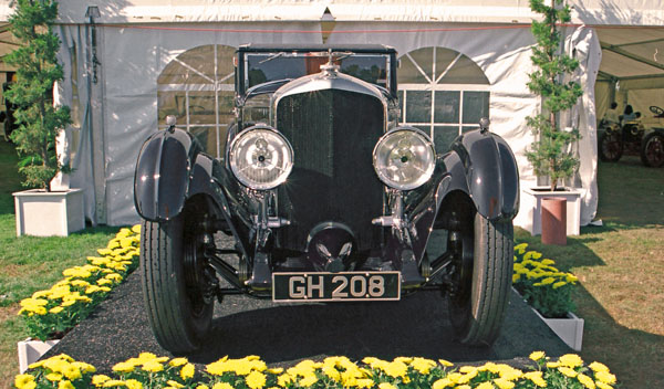 (03-8e)(99-03-23) 1930 Bentley Speed 6 CorsicaCoach #HM2861(Reg.GH208).jpg