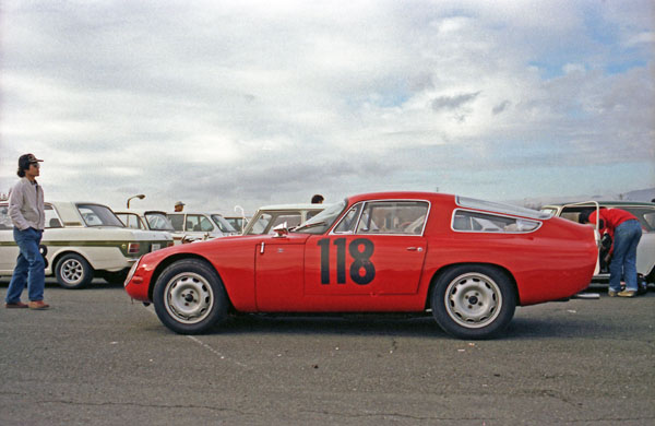 (04-2b) (80-12-26) 1964 Alfa Romeo Giulia TZ Zagato.jpg