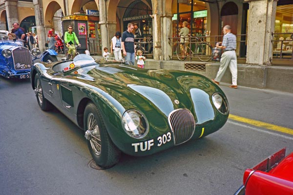 (04-3a)00-04-37 1952 Jaguar C-Type.jpg