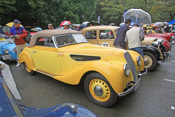 (04-4a)10-10-09_142 1938 BMW 327 Sport Cabriolet.JPG