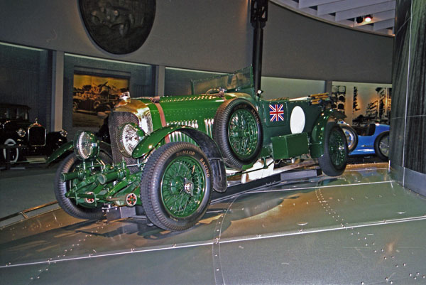 (04-5a)(99-T02-26) 1930 Bentley 4.5litre.jpg