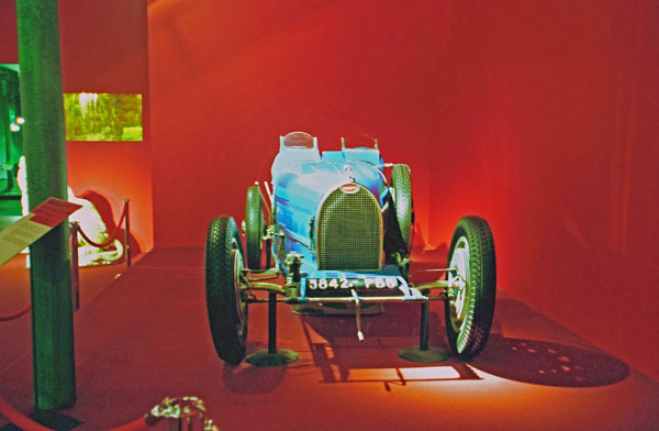 (05-1a) 1927 Bugatti Type35B GP.jpg