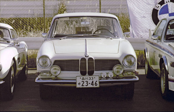 (05-1a)(81-11-03) 1961-65 BMW 3200CS Coupe by Bertone.jpg