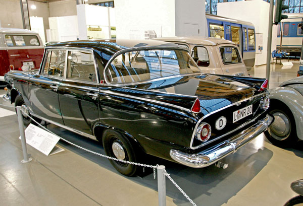 (05-1b)08-01-16_3442 1960 Borgward P100(2.jpg